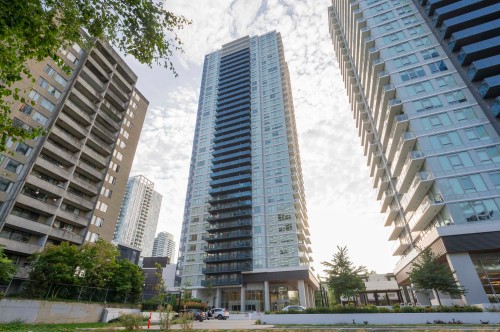 3801-10448 University Drive, Surrey, BC - Outdoor With Facade