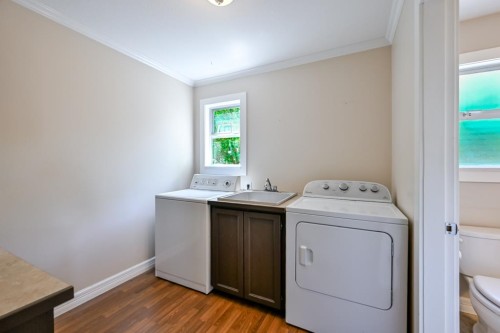 20919 93Rd Avenue, Langley, BC - Indoor Photo Showing Laundry Room