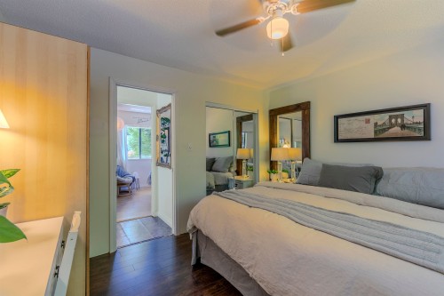 11307 83 Avenue, Delta, BC - Indoor Photo Showing Bedroom