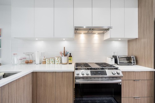 23-11556 72A Avenue, Delta, BC - Indoor Photo Showing Kitchen With Upgraded Kitchen