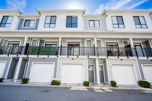 23-11556 72A Avenue, Delta, BC - Outdoor With Facade