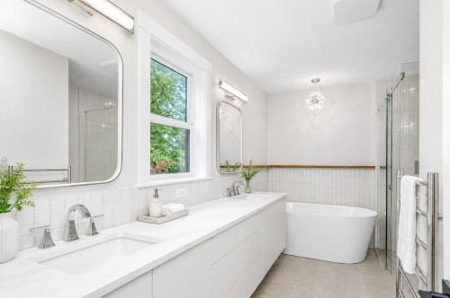 8336 Miller Crescent, Mission, BC - Indoor Photo Showing Bathroom