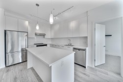 310-7809 209 Street Langley, BC V2Y 3N6