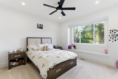 23741 Old Yale Road, Langley, BC - Indoor Photo Showing Bedroom
