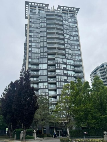404-10899 University Drive  Surrey, BC V3T 5V2
