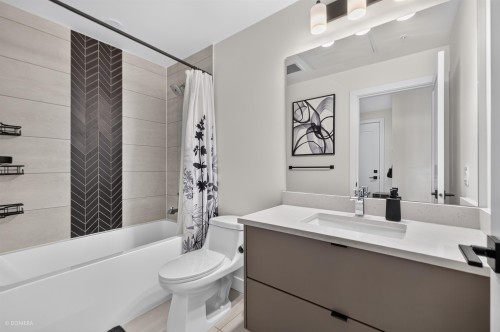 402-19945 Brydon Crescent, Langley, BC - Indoor Photo Showing Bathroom