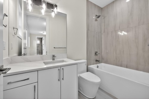 17126 1 Avenue, Surrey, BC 
