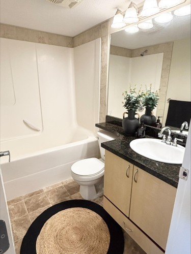 19774 56 Avenue, Langley, BC - Indoor Photo Showing Bathroom