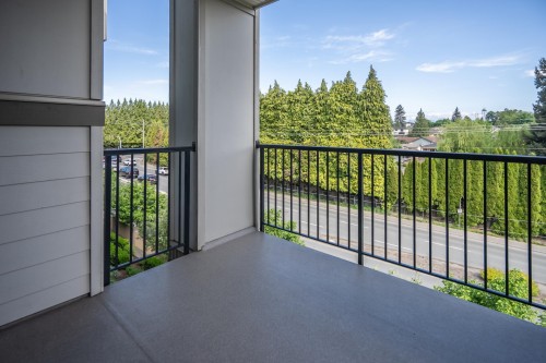 303-3192 Gladwin Road, Abbotsford, BC - Outdoor With Exterior