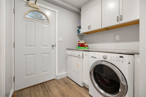 20179 37 Avenue, Langley, BC - Indoor Photo Showing Laundry Room