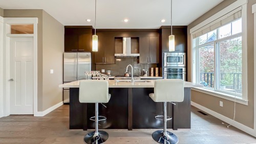 25-15977 26 Avenue, Surrey, BC - Indoor Photo Showing Kitchen With Upgraded Kitchen