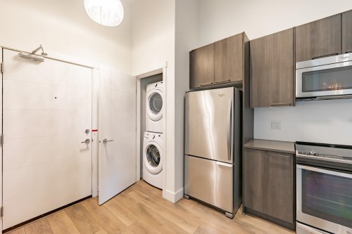 405-15628 104 Avenue, Surrey, BC - Indoor Photo Showing Other Room