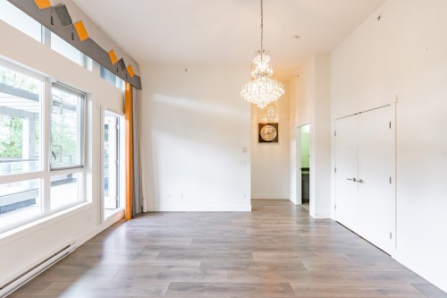 405-15628 104 Avenue, Surrey, BC - Indoor Photo Showing Other Room