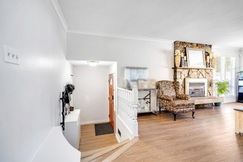 14596 89 Avenue, Surrey, BC - Indoor Photo Showing Living Room With Fireplace