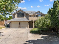 2608 Blackham Drive Abbotsford, BC V2S 7J5