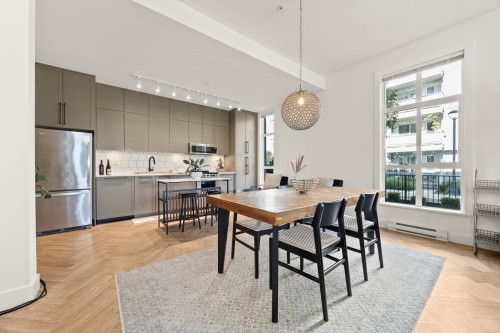 117-13993 105 Boulevard, Surrey, BC 