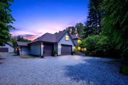 19185 90 Avenue Surrey, BC V4N 3X2