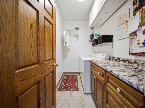 29068 Marsh Mccormick Road, Abbotsford, BC - Indoor Photo Showing Laundry Room