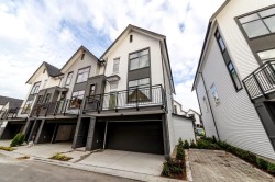 21-17555 57a Avenue Surrey, BC V3S 7V2