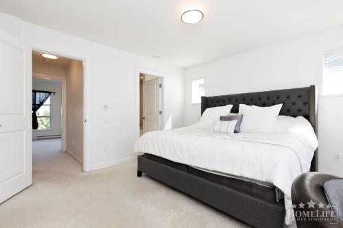 17-15828 27 Avenue, Surrey, BC - Indoor Photo Showing Bedroom
