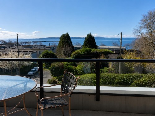 14878 Buena Vista Avenue  White Rock, BC V4B 1X4