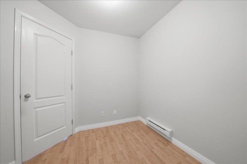 210-2963 Nelson Place, Abbotsford, BC - Indoor Photo Showing Other Room