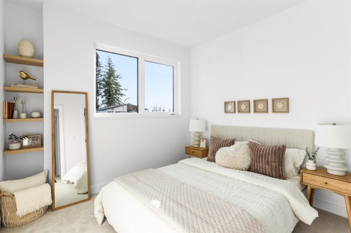 102-16761 21 Avenue, Surrey, BC - Indoor Photo Showing Bedroom
