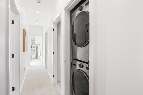102-16761 21 Avenue, Surrey, BC - Indoor Photo Showing Laundry Room