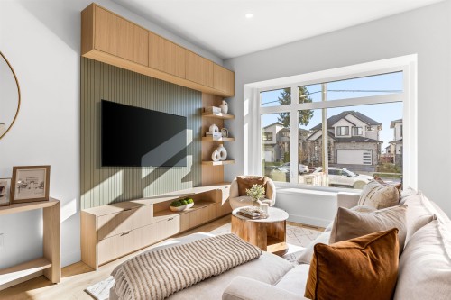 102-16761 21 Avenue, Surrey, BC - Indoor Photo Showing Living Room