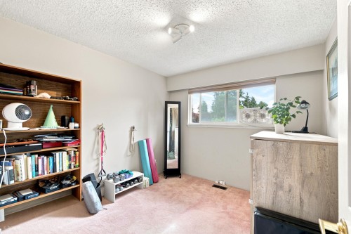 15467 Poplar Drive, Surrey, BC - Indoor