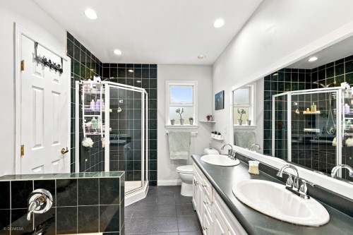 15467 Poplar Drive, Surrey, BC - Indoor Photo Showing Bathroom