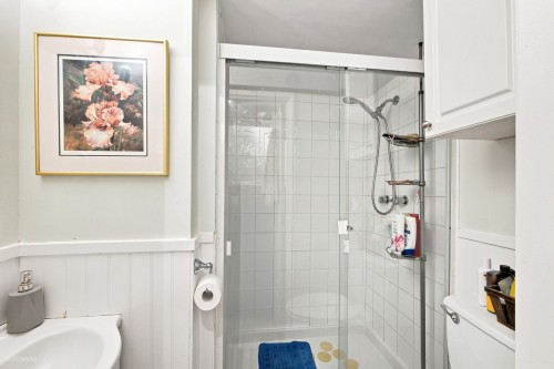 15467 Poplar Drive, Surrey, BC - Indoor Photo Showing Bathroom