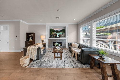 20966 80B Avenue, Langley, BC - Indoor Photo Showing Living Room