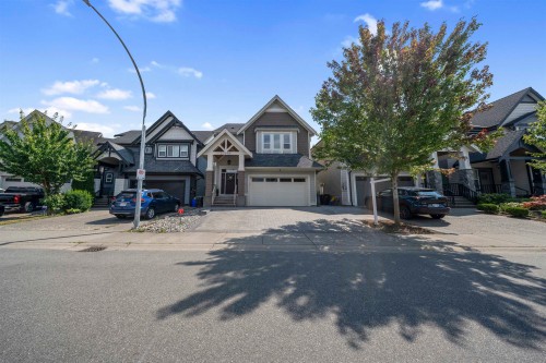 20966 80B Avenue, Langley, BC - Outdoor With Facade