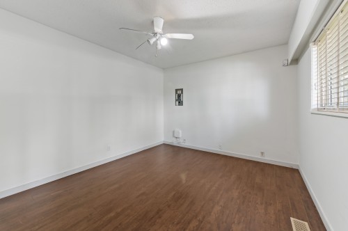14770 60 Avenue, Surrey, BC - Indoor Photo Showing Other Room
