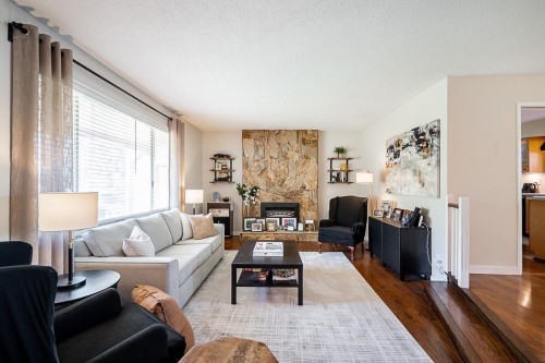 4628 207a Street  Langley, BC V3A 5N3
