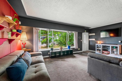 14073 Antrim Road, Surrey, BC - Indoor Photo Showing Kitchen