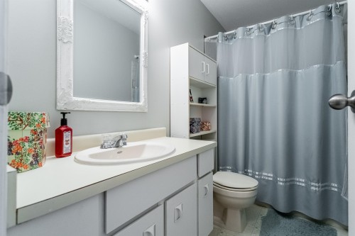 2253 Willoughby Way, Langley, BC 
