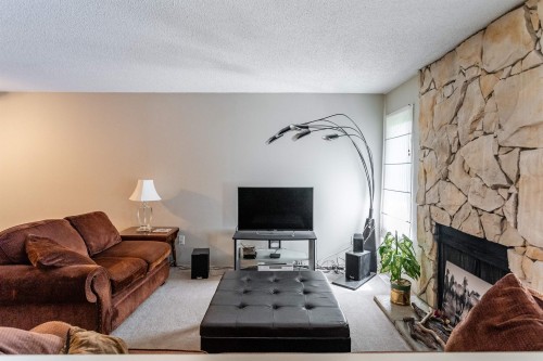 2253 Willoughby Way, Langley, BC 