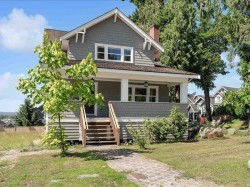 16602 Bell Road Surrey, BC V3S 1H8