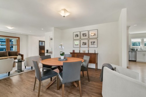 16602 Bell Road, Surrey, BC - Indoor Photo Showing Dining Room