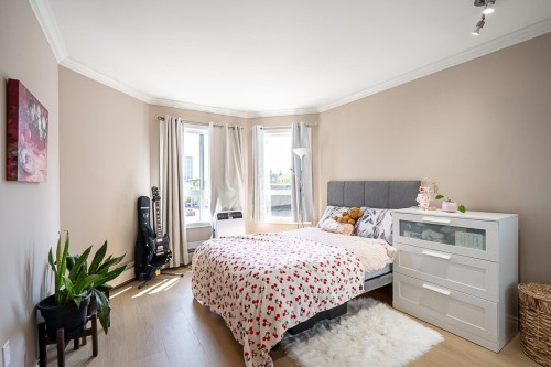 313-1830 Southmere Crescent E, Surrey, BC - Indoor Photo Showing Bedroom