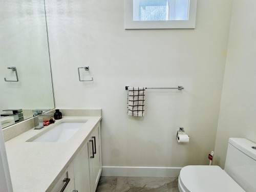 16781 20 Avenue, Surrey, BC 