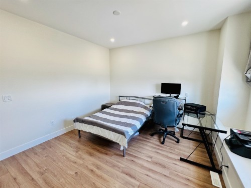 16781 20 Avenue, Surrey, BC 