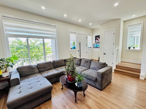 16781 20 Avenue, Surrey, BC 