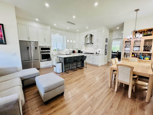16781 20 Avenue, Surrey, BC 