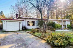 12632 25 Avenue Surrey, BC V4A 2K4