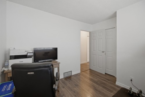 1970 Powell Crescent, Abbotsford, BC - Indoor Photo Showing Office