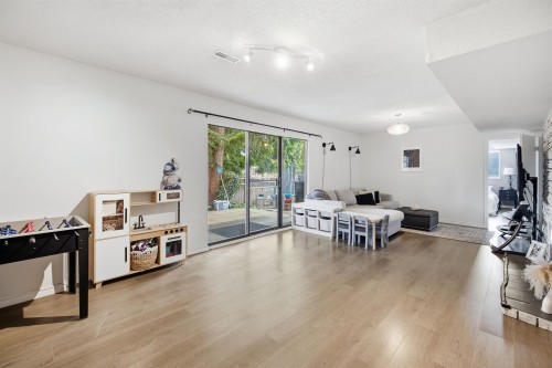 1970 Powell Crescent, Abbotsford, BC - Indoor