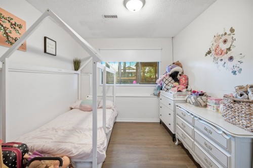 1970 Powell Crescent, Abbotsford, BC - Indoor Photo Showing Bedroom